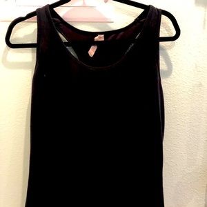 XL Under Armor black racer tank